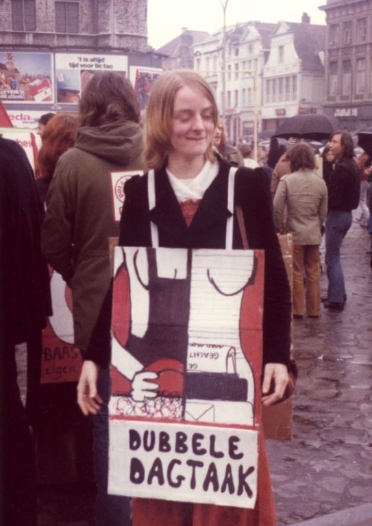 Dolle Mina tijdens de 1 mei-stoet in Gent, 1977 (collectie Greta Craeymeersch)