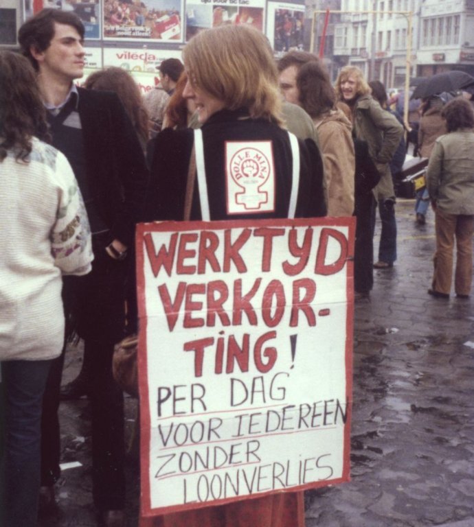 Dolle Mina tijdens de 1 mei-stoet in Gent, 1977 (collectie Greta Craeymeersch)